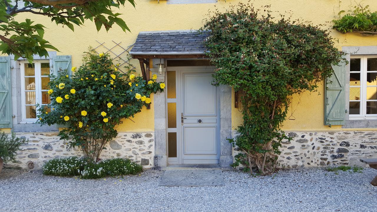 Maison D'Hotes Les 3 Baudets Issor Exterior photo
