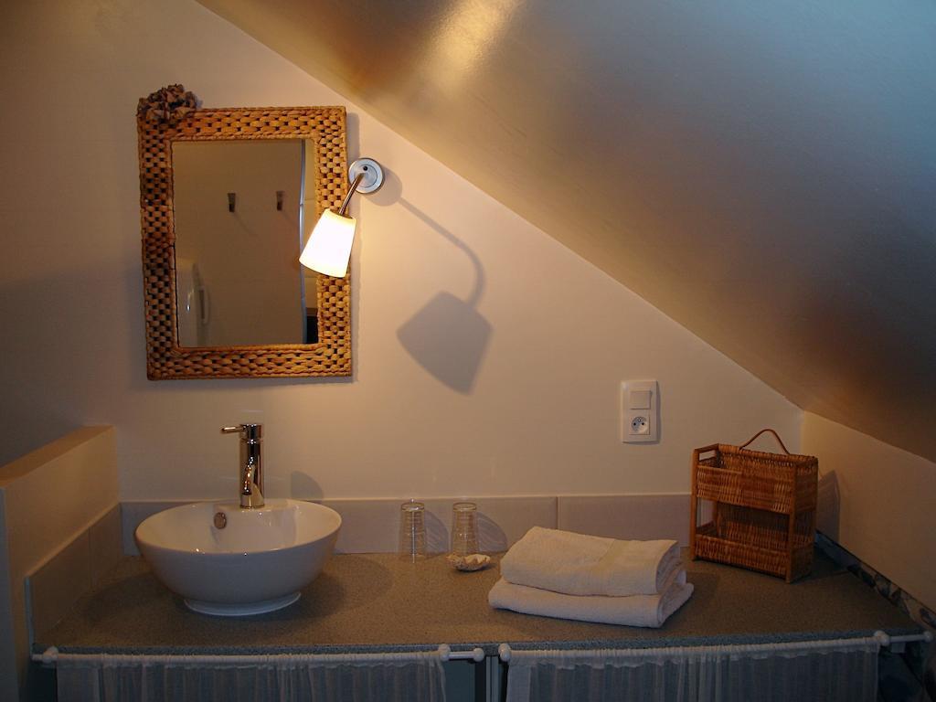 Maison D'Hotes Les 3 Baudets Issor Room photo